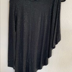 Grayse black pave beads asymmetrical top, size medium, perfect condition
